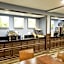 Days Inn & Suites by Wyndham Merrillville