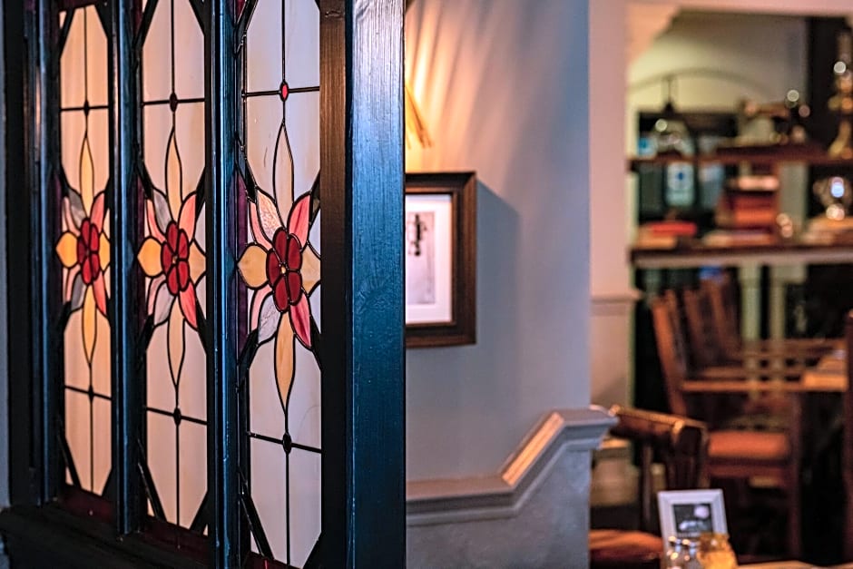 Kings Arms and Royal Hotel 