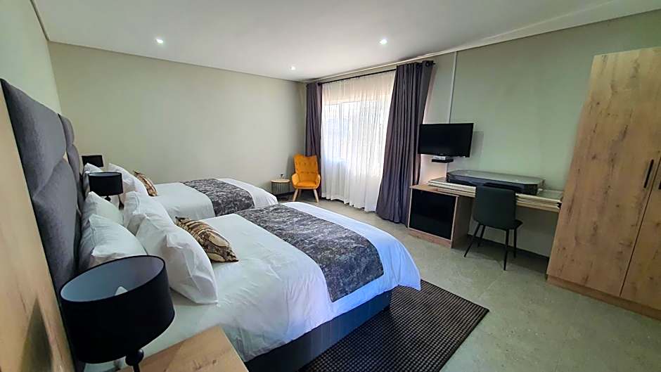 Luxe on Ridge Boutique Hotel