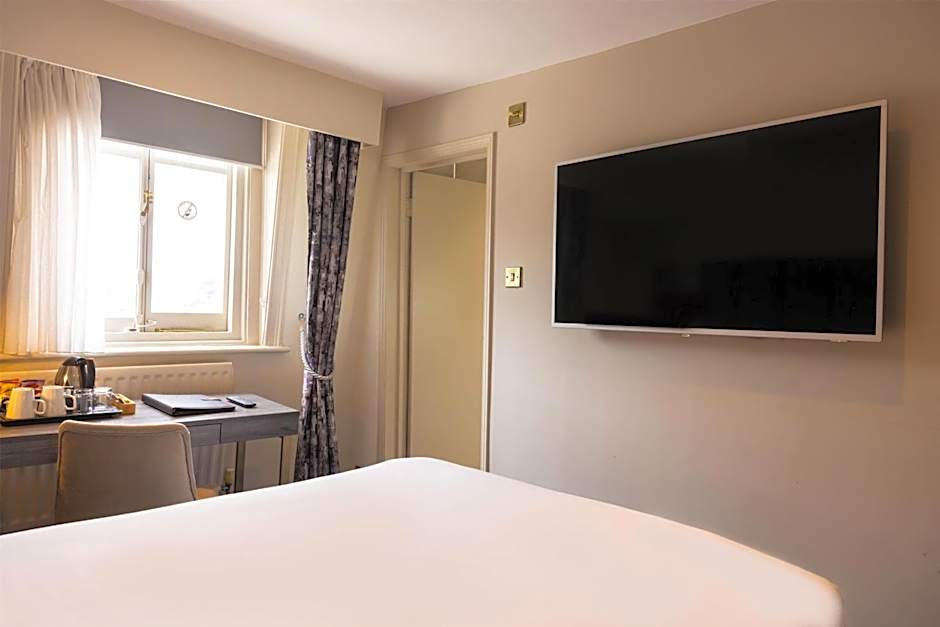 Dover Marina Hotel & Spa, Tapestry Collection by Hilton