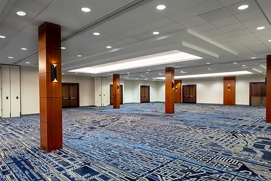 DoubleTree by Hilton Hotel & Suites Pittsburgh Downtown