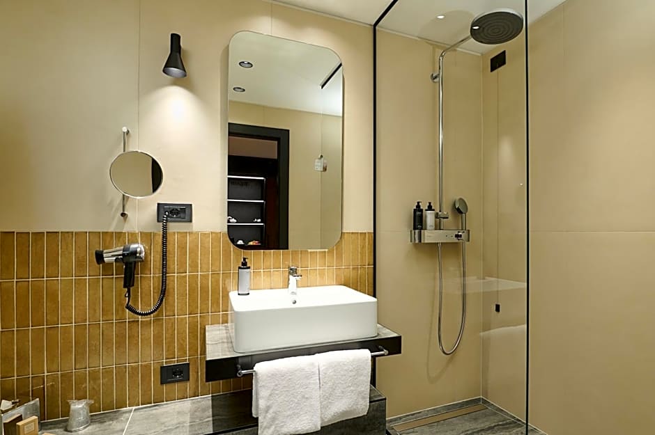 Best Western Hotel Biri