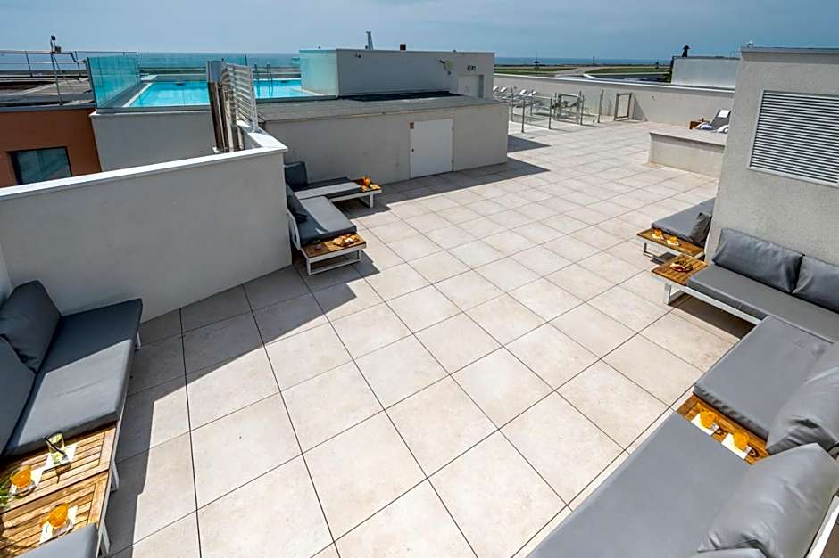 Nemea Appart Hotel Nice Arenas Aéroport