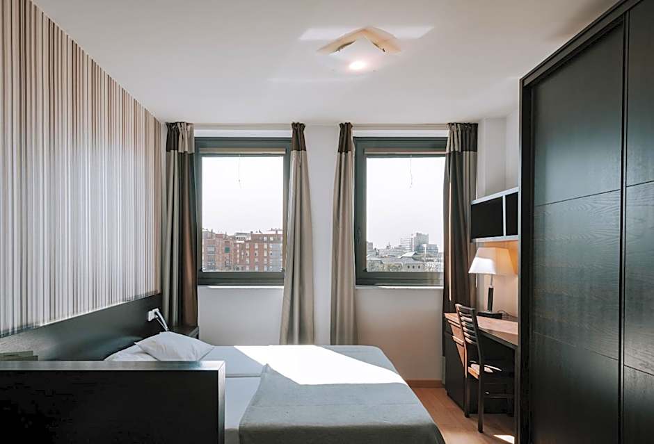 Zenit Aparthotel Hall 88