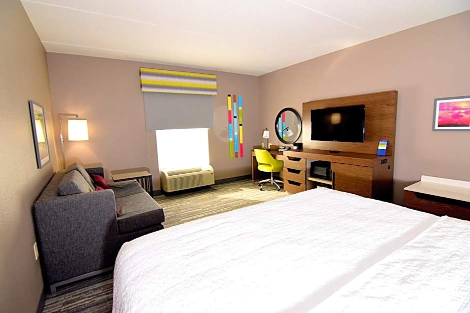 Hampton Inn By Hilton Leesburg