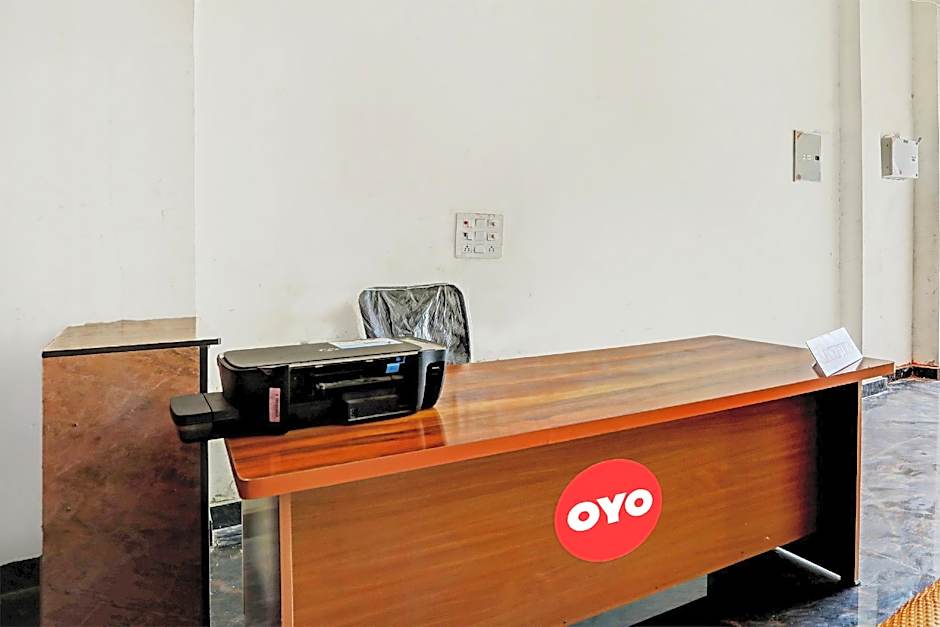 Hotel O Expressway Inn