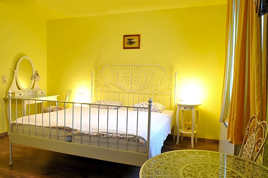 Gostilna in Prenočišča Brančurnik