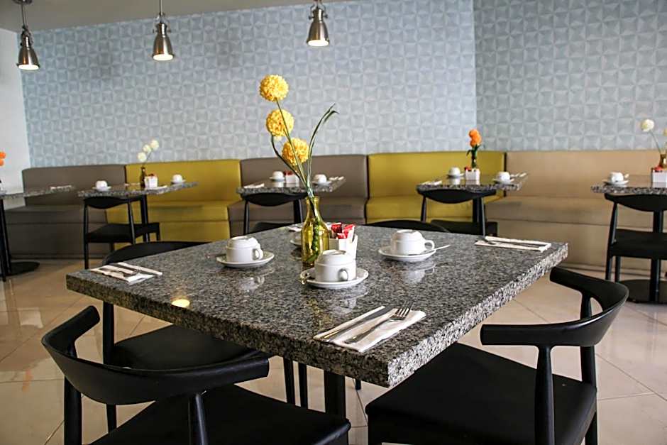 Country Hotel & Suites