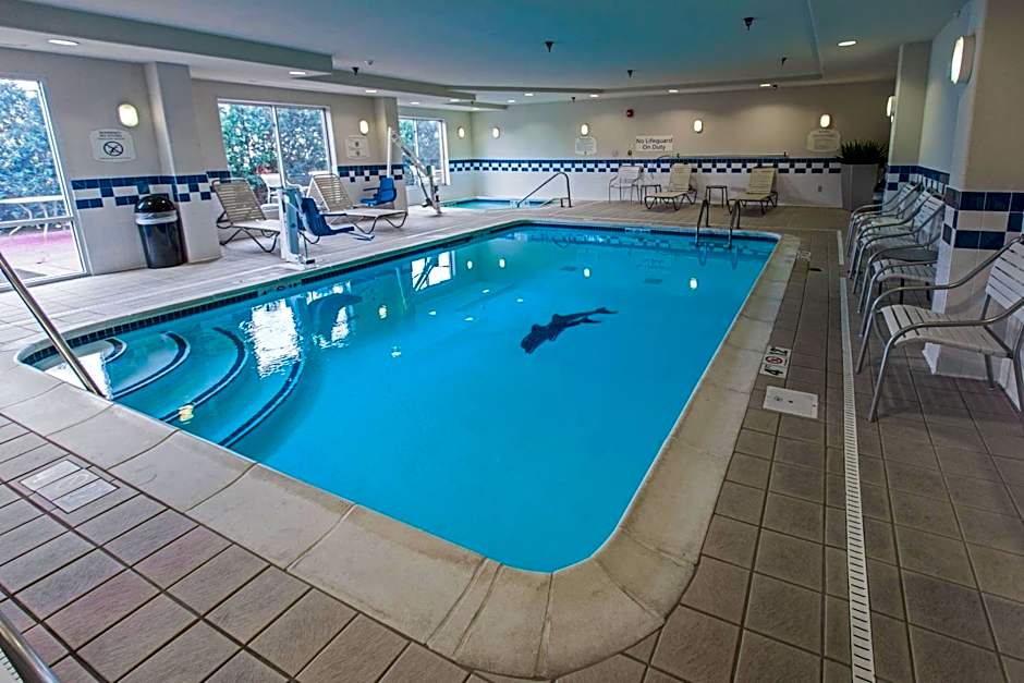 Fairfield Inn & Suites by Marriott Toledo North