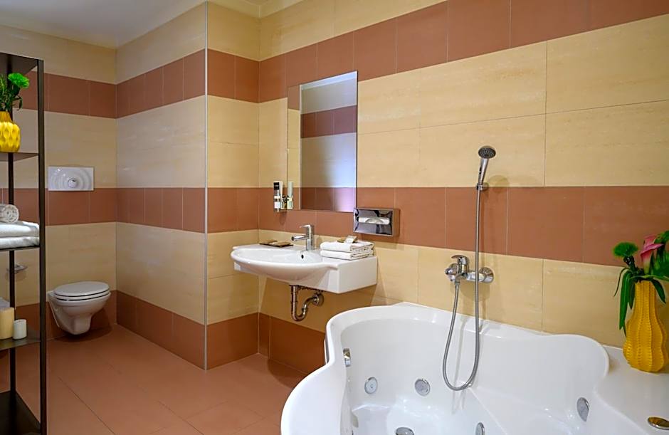 Leonardo Hotel Lago di Garda - Wellness and Spa