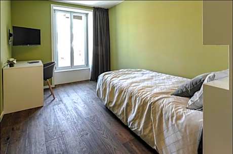 Single Room with Shared Shower and Toilet