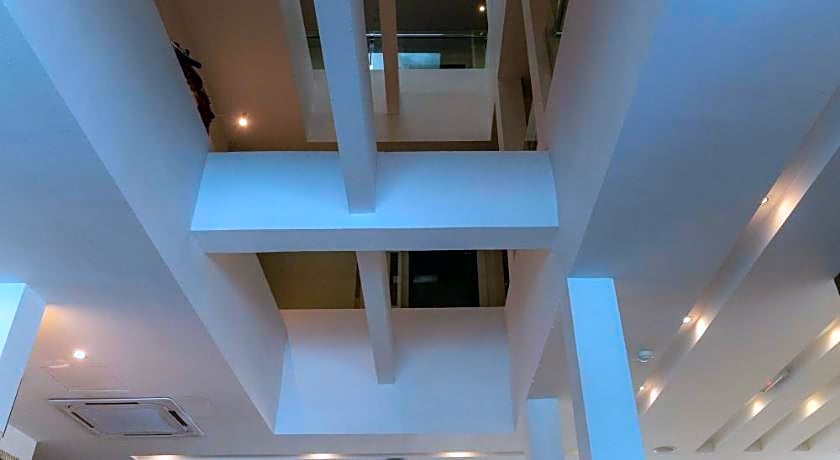 T+ Hotel Butterworth