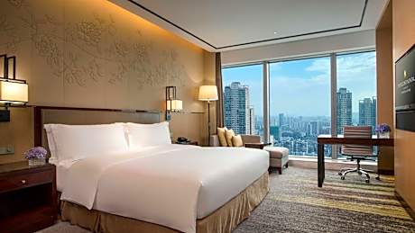 Classic King Room with City View