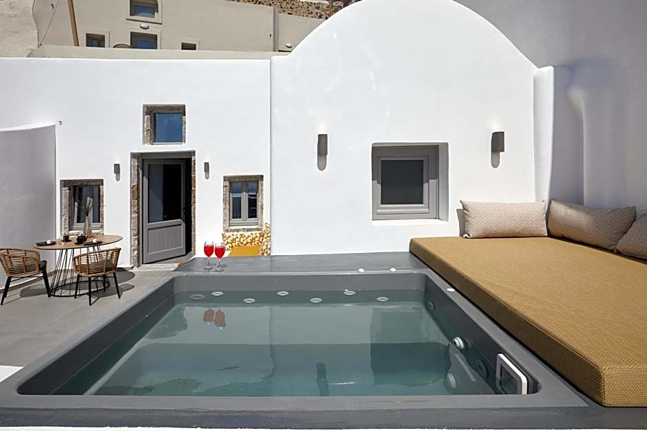 Allure Breeze Suites