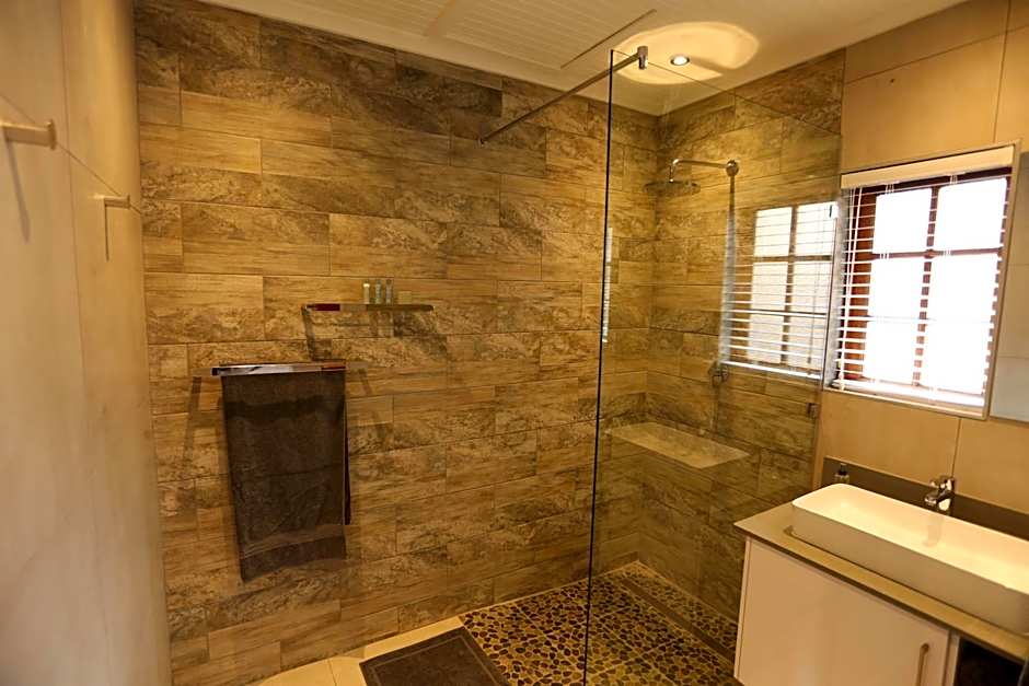 Rhino Coast Guesthouse