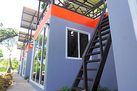 Large One-Bedroom House with Rooftop
