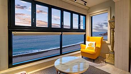 Gyeongju Luna Piena Poolvilla