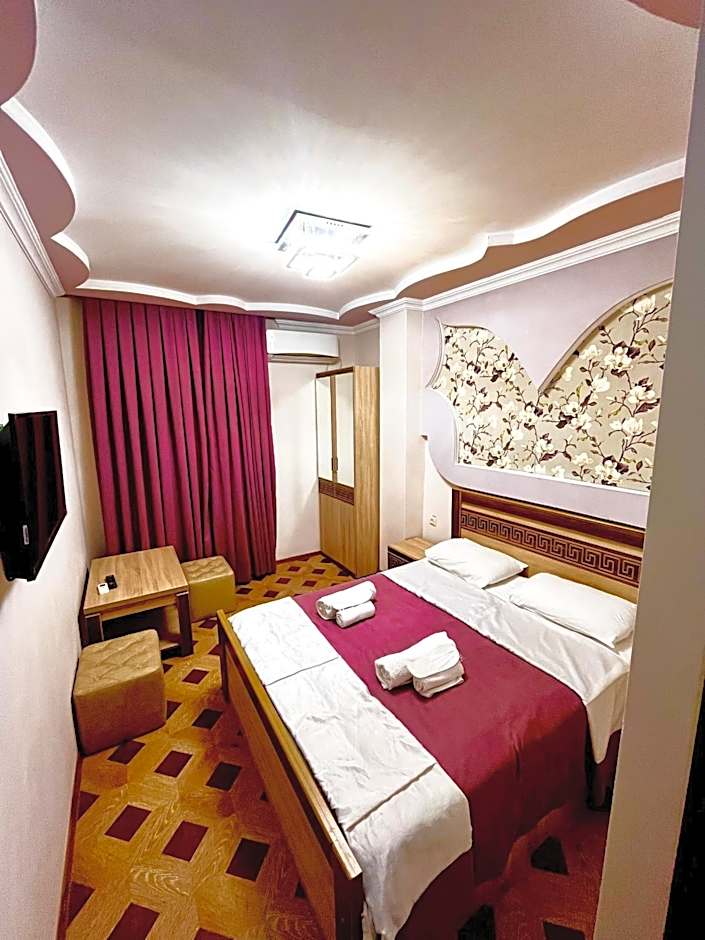 Georgian Palace Hotel