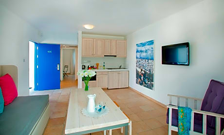 Superior One Bedroom