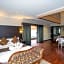 Flamingo Dewata Suite