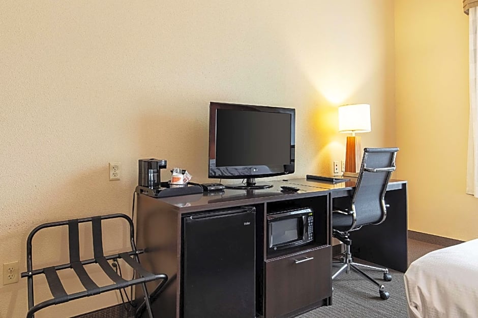 Sleep Inn & Suites Dyersburg I-155