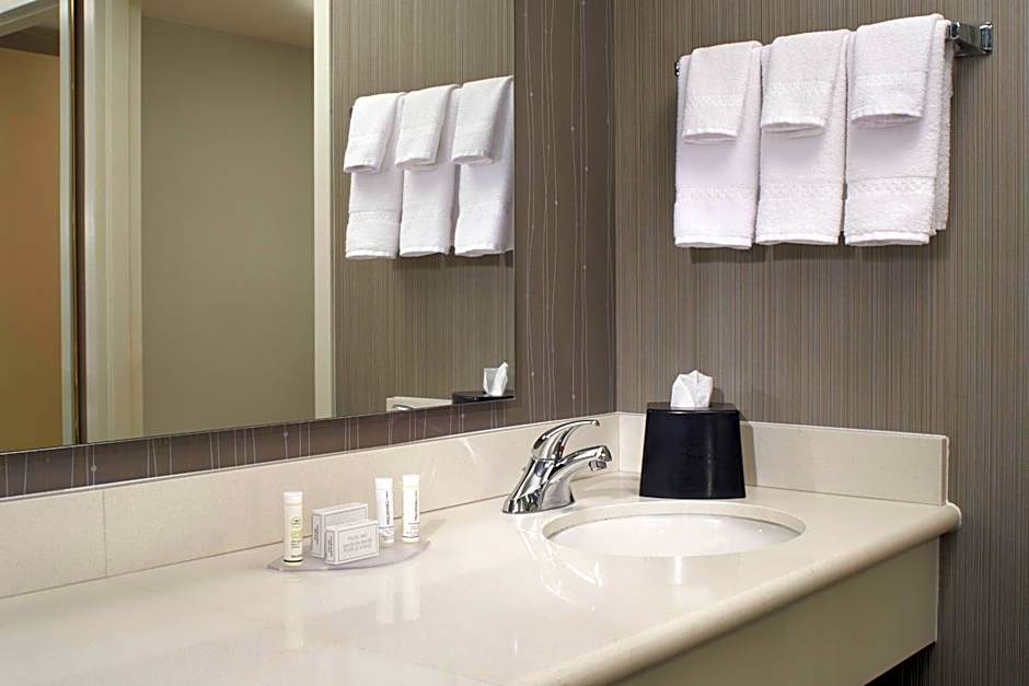 Courtyard By Marriott Toledo Maumee/Arrowhead