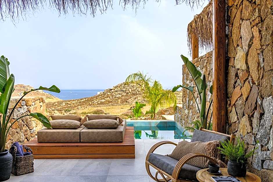 Charisma Hotel and Wellness Club