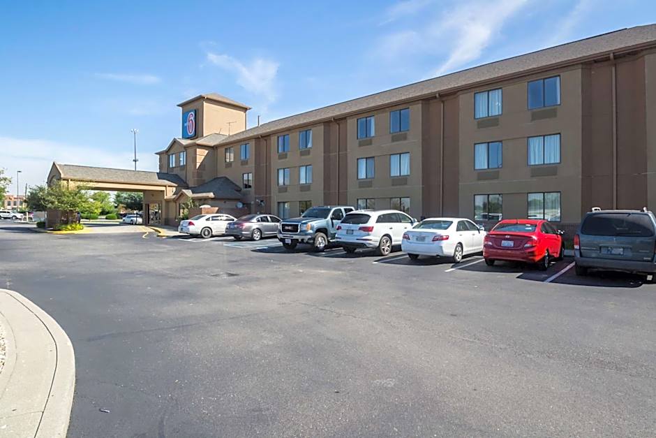 Motel 6-Indianapolis, IN - Airport