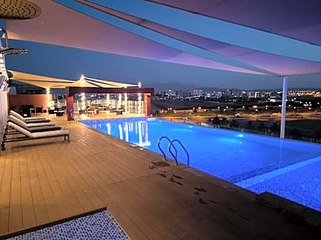 Carnelian Muscat - Airport Hotel