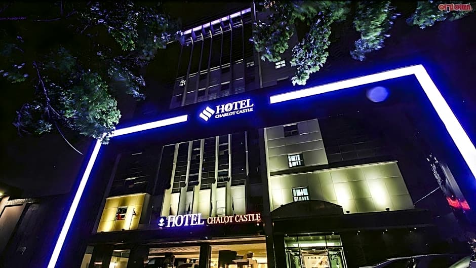Hotel Charlot Castle
