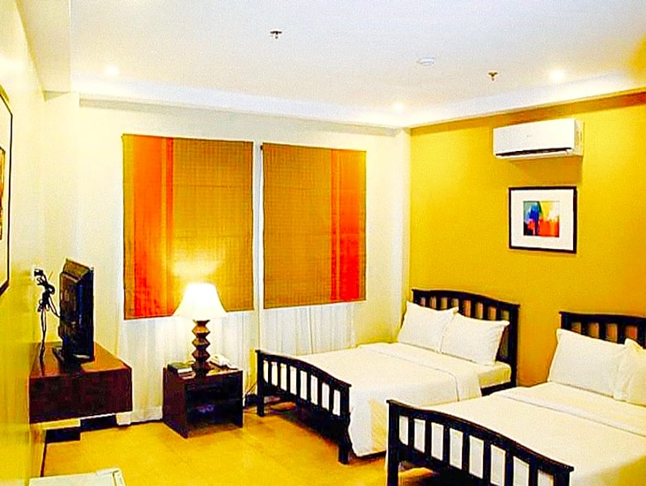 RedDoorz Plus @ Conclave Hotel Davao City