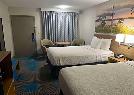 2 Double Beds Non-Smoking