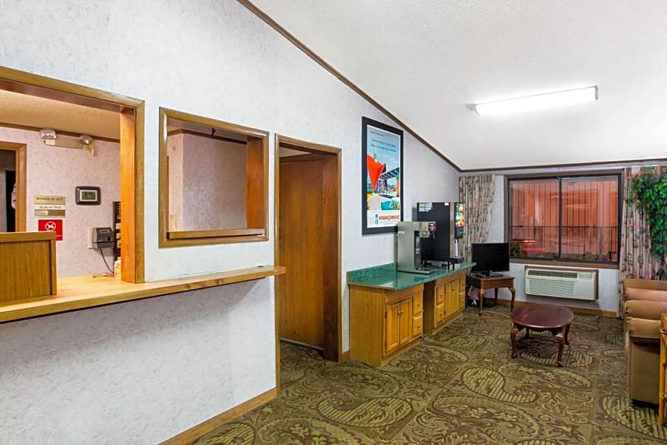 Howard Johnson by Wyndham Wilmington