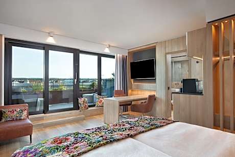 King Suite with Balcony