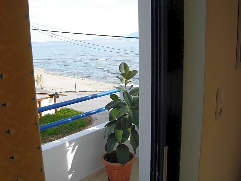 Philippos Studios & Apartments