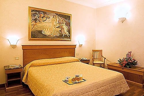 Porta Faenza Hotel