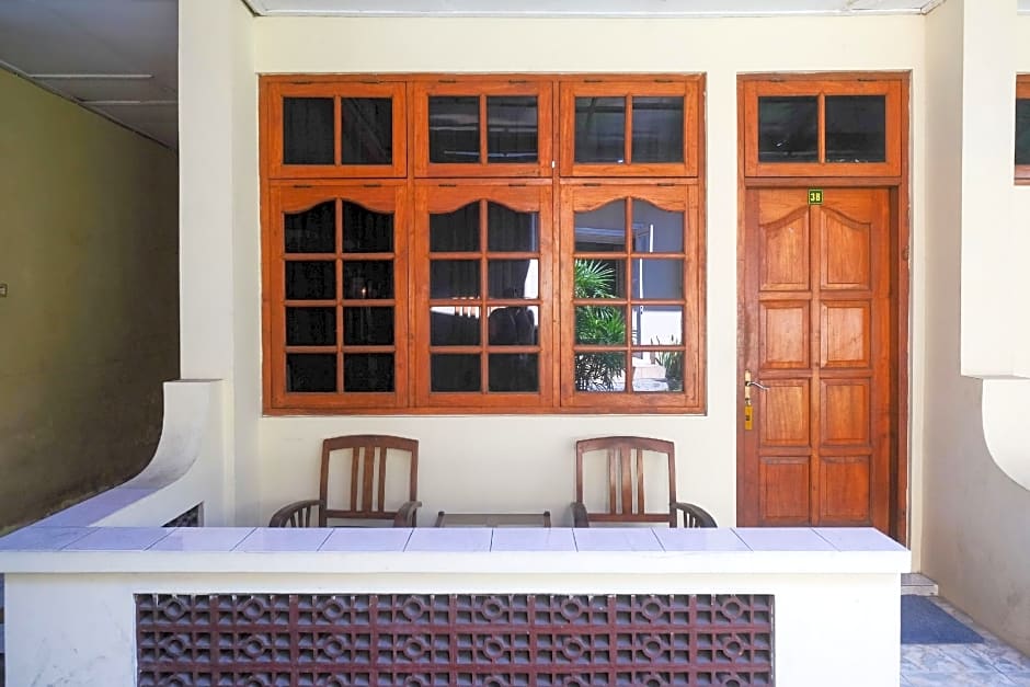 RedDoorz Plus @ Laweyan