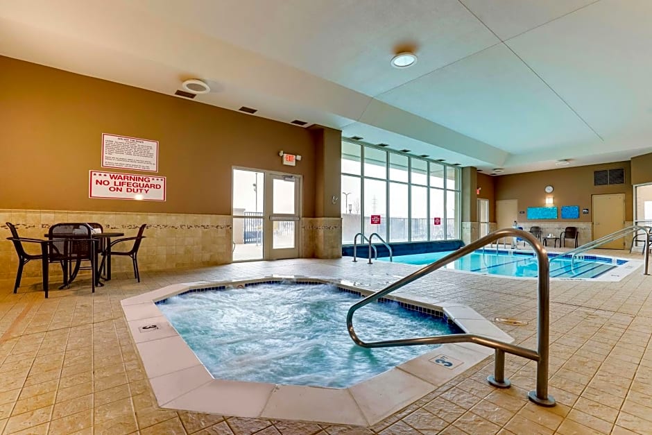 Drury Inn & Suites Arnold