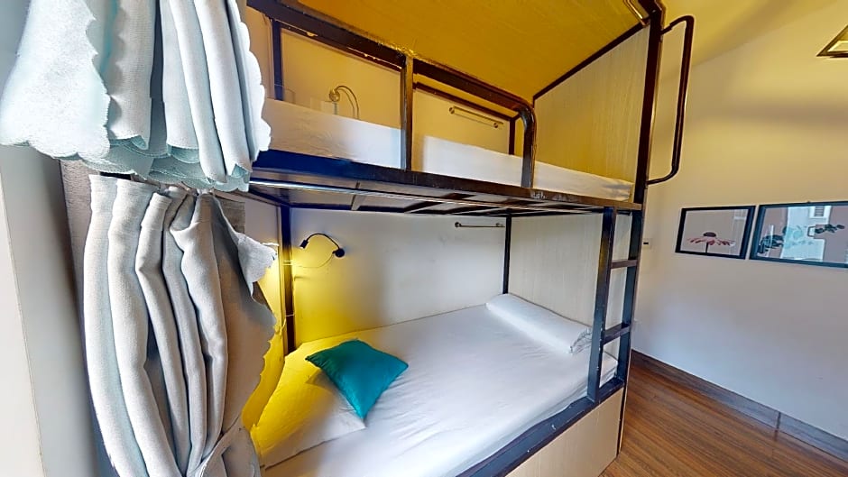 Fedora Hostel