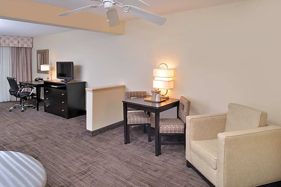 Holiday Inn Express Hotel & Suites-Saint Joseph By IHG