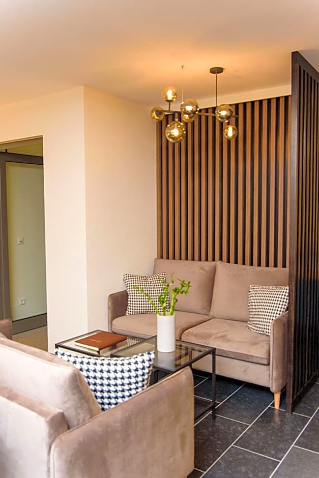 Hotel TwentyFour Living