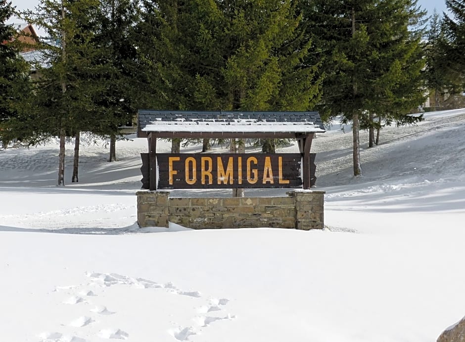 Fun Aragon Hills Hotel & Spa