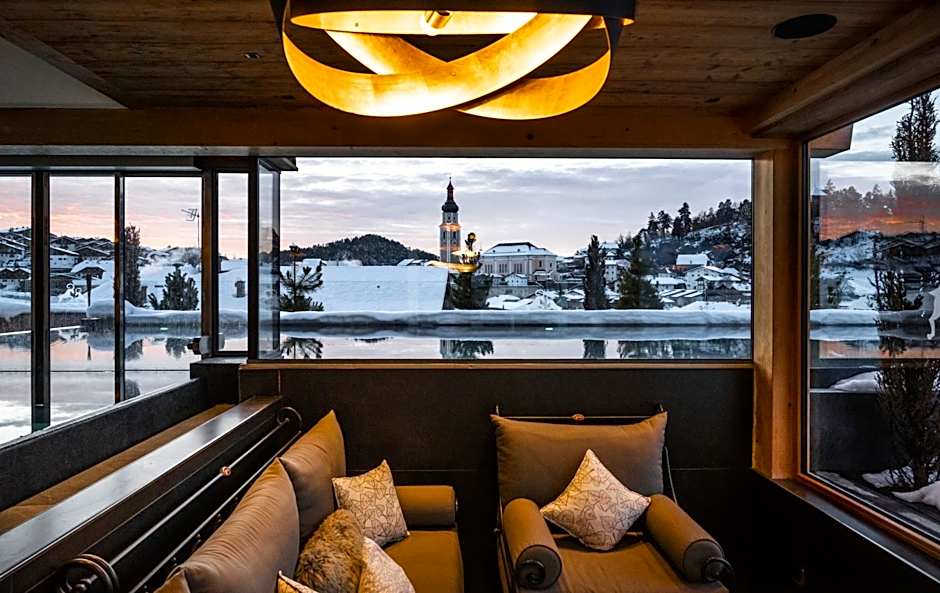 Abinea Dolomiti Romantic Spa Hotel