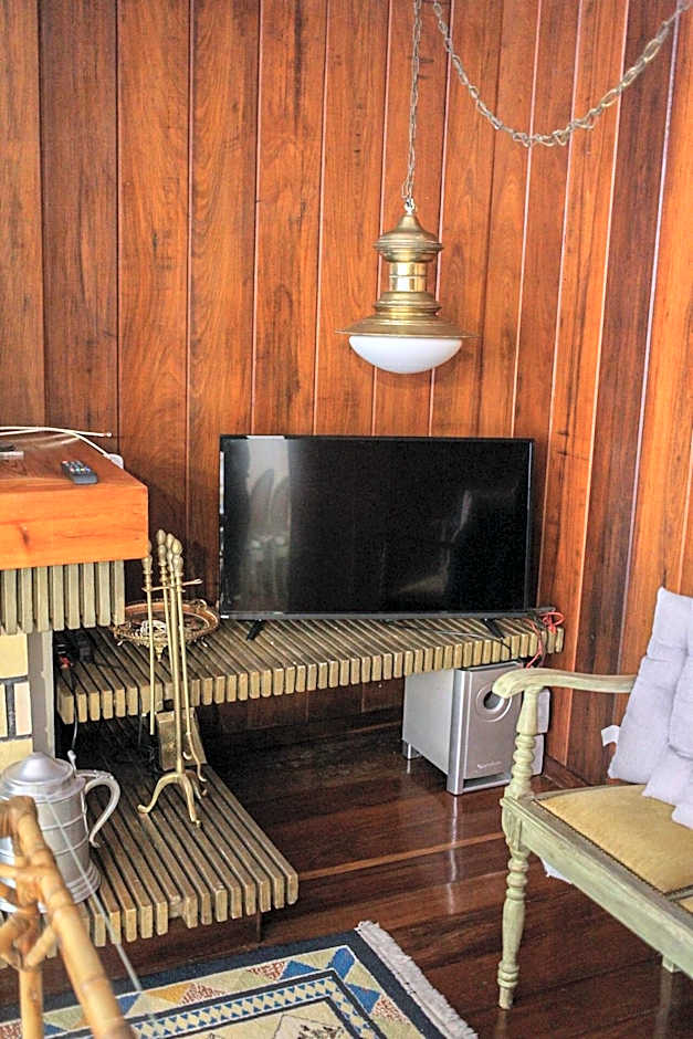 Casa com Piscina e Área Gourmet em Mury