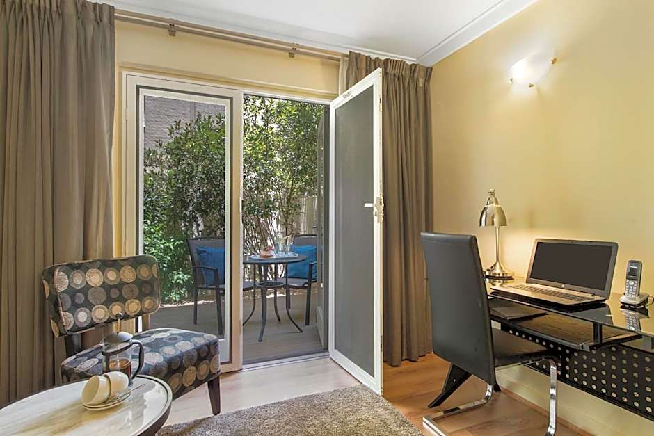 The Peninsula Riverside Serviced Apartments