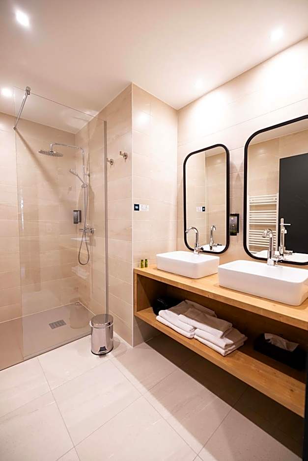 Logis Hôtel Restaurant & Spa La Rochette