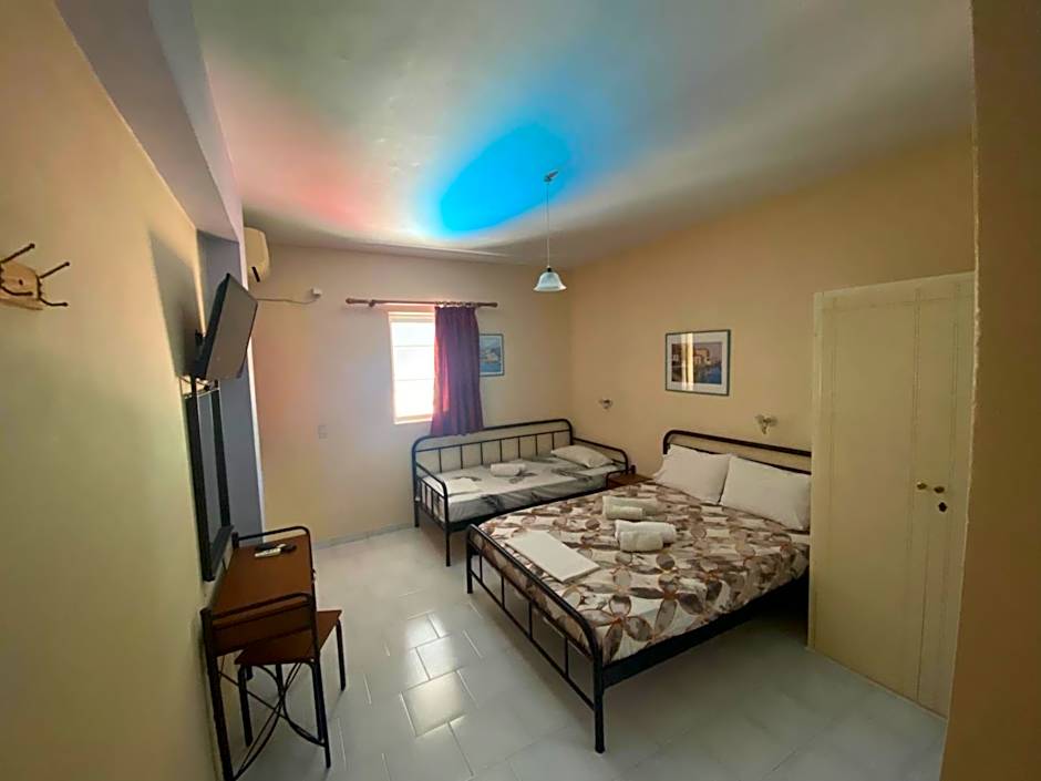 Polyxenis Rooms