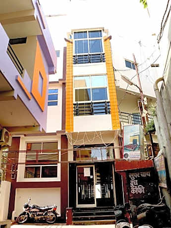 Shri Radhe Krishna Hotel