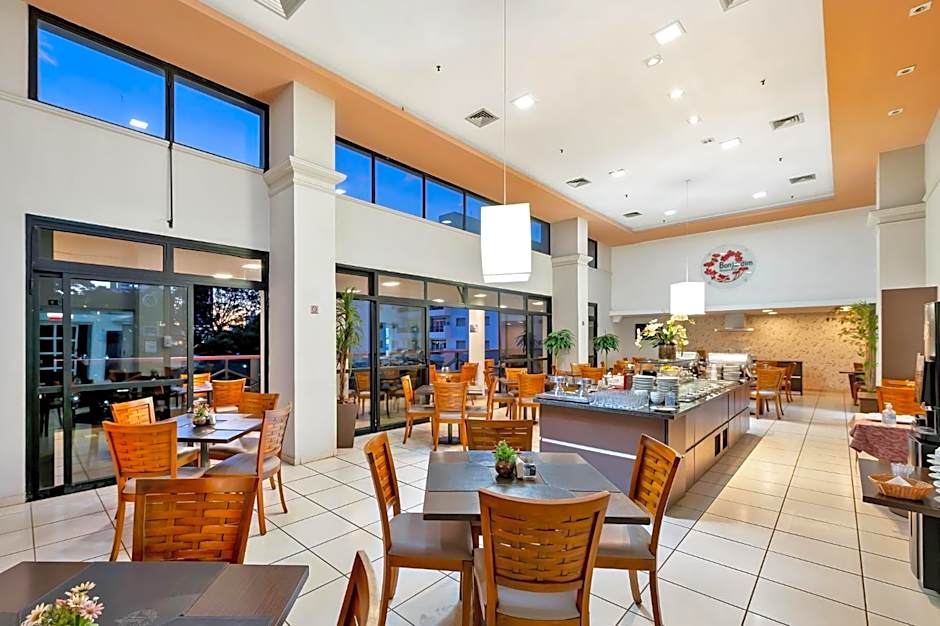 Blue Tree Garden Bauru