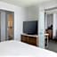 Courtyard by Marriott Chicago Downtown/River North